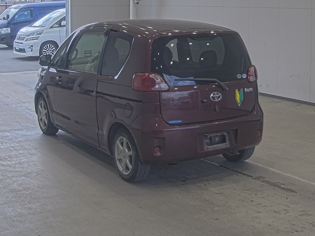 TOYOTA PORTE