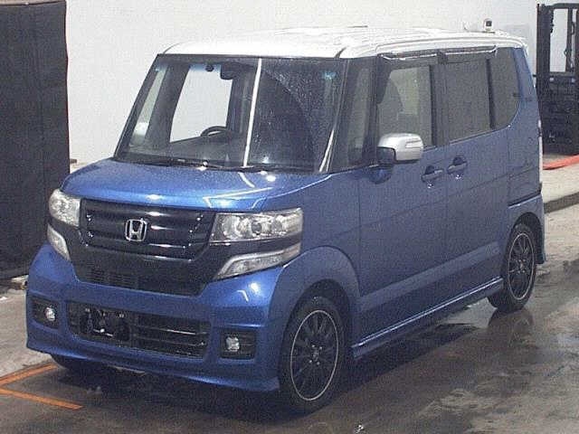 HONDA N-BOX