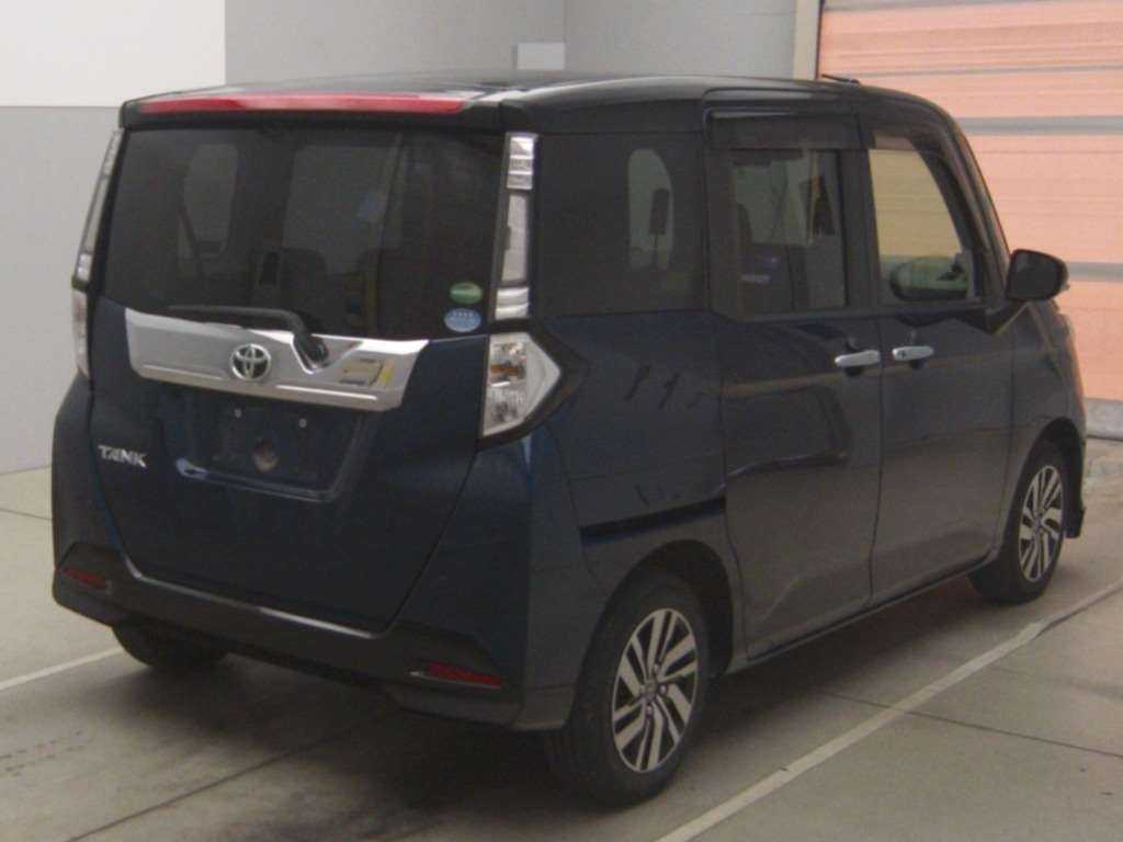 TOYOTA TANK