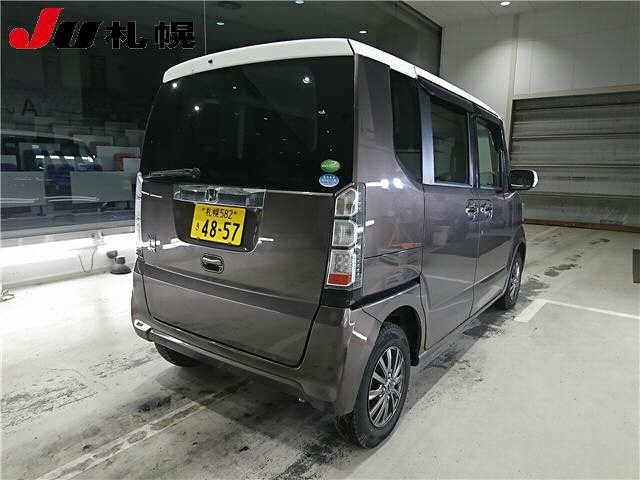 HONDA N-BOX