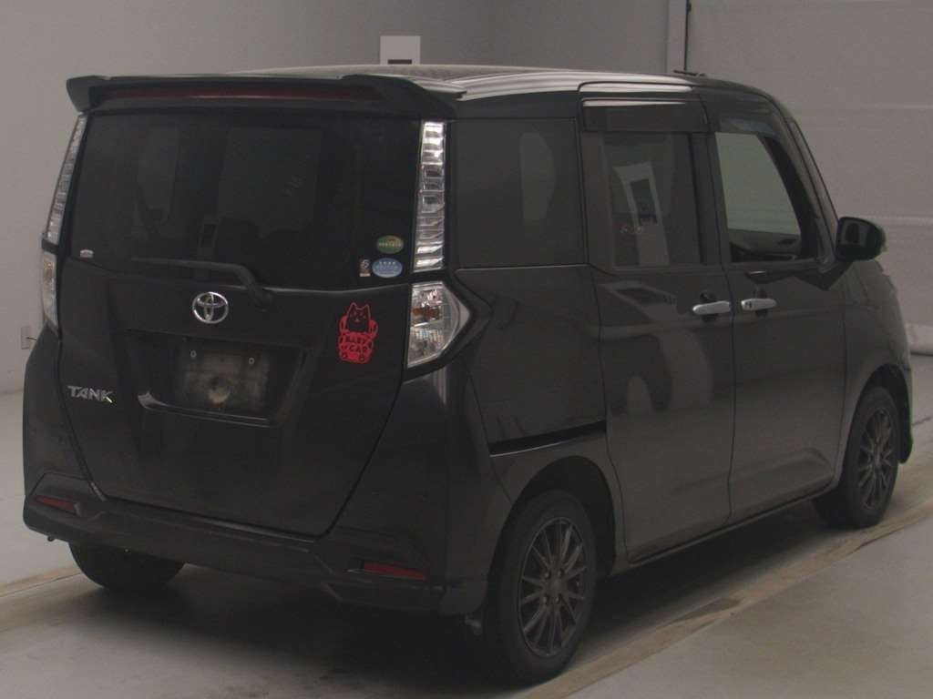 TOYOTA TANK