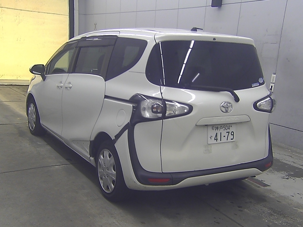 TOYOTA SIENTA