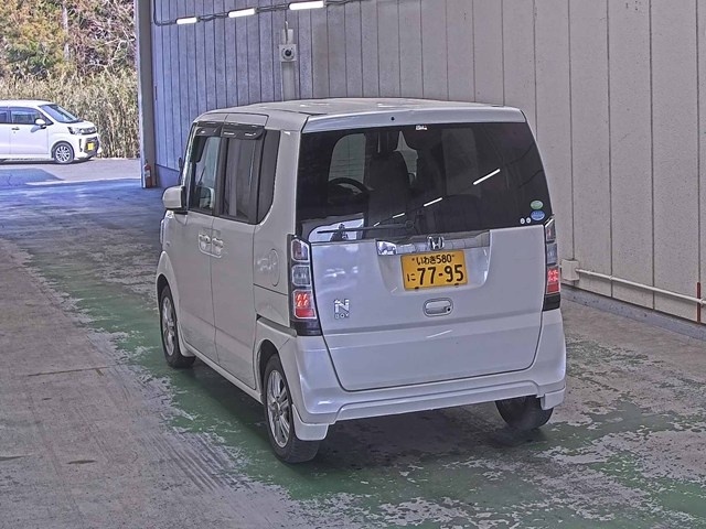 HONDA N-BOX