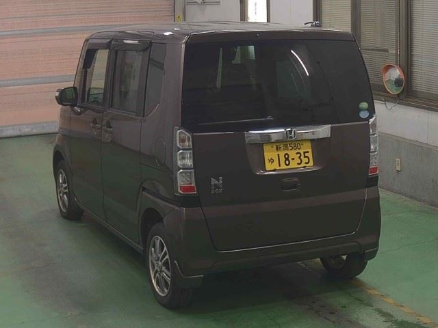 HONDA N-BOX