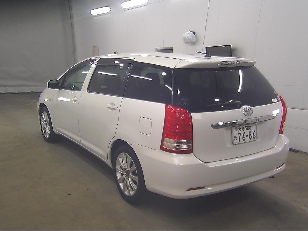 TOYOTA WISH