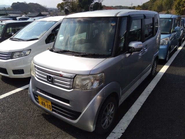 HONDA N-BOX