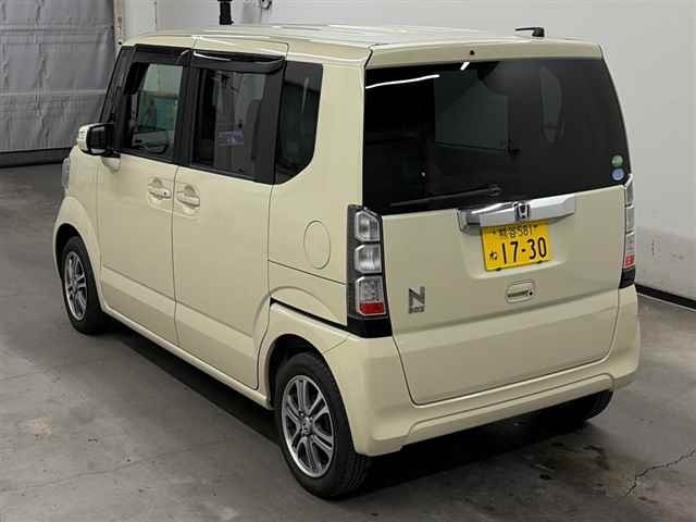 HONDA N-BOX