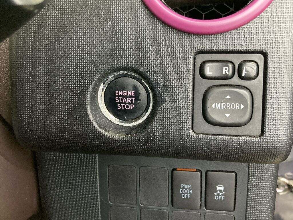 TOYOTA SPADE