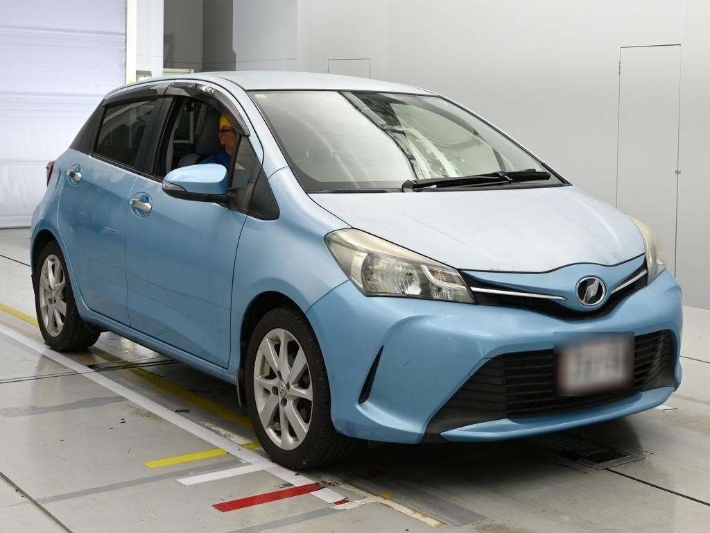 TOYOTA VITZ