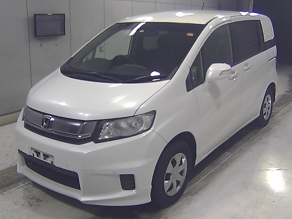 HONDA FREED SPIKE