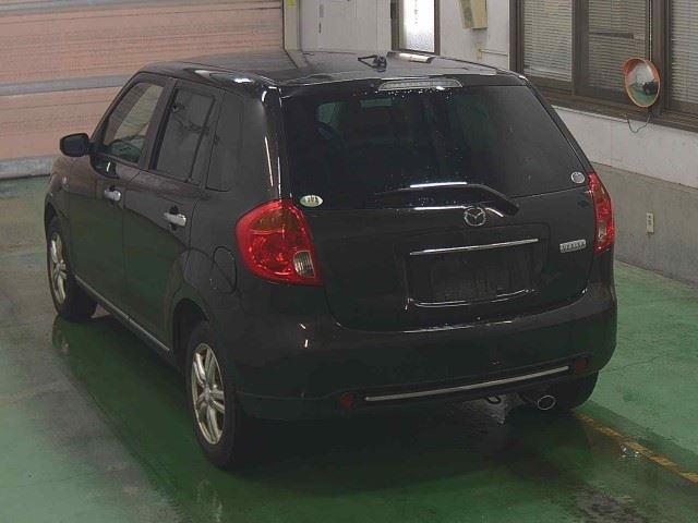 MAZDA VERISA