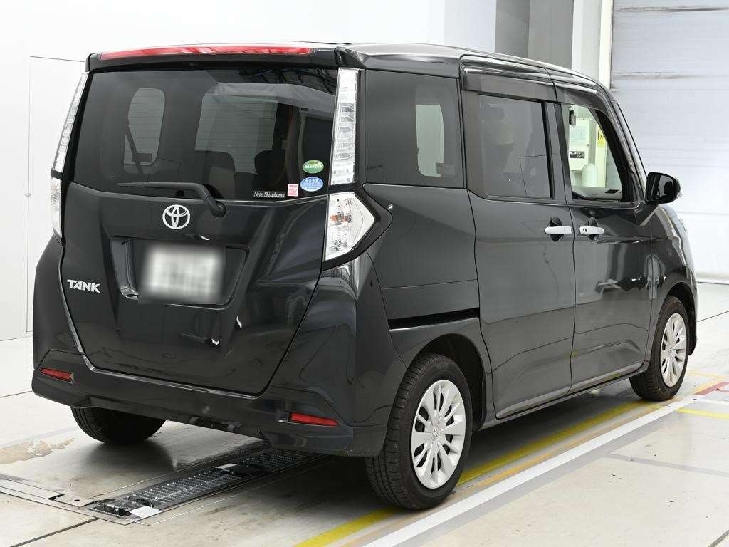 TOYOTA TANK