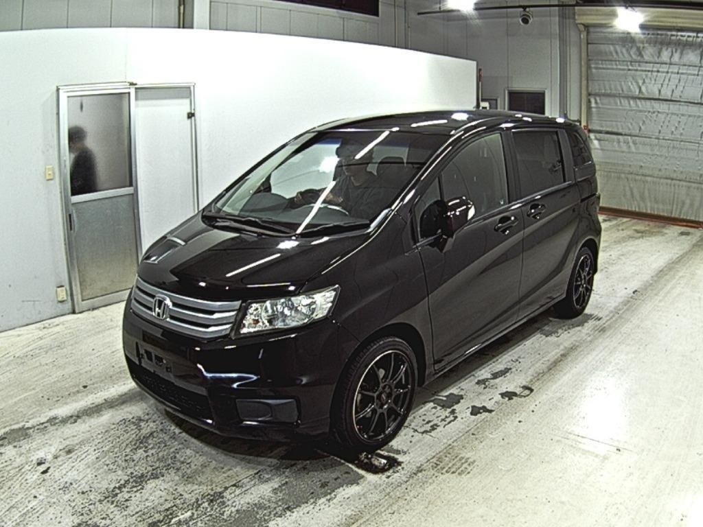 HONDA FREED SPIKE