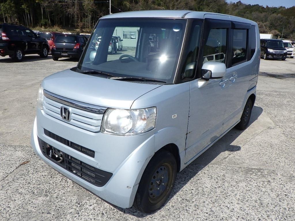 HONDA N-BOX