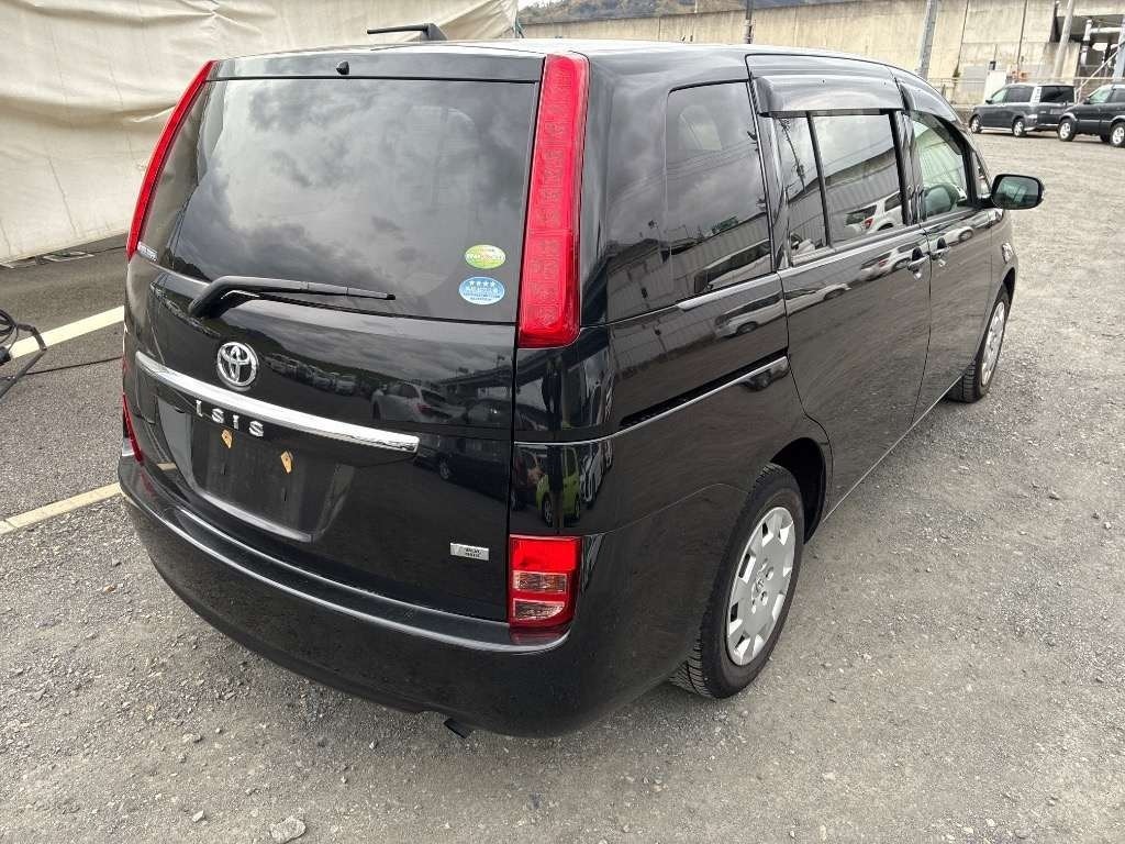 TOYOTA ISIS