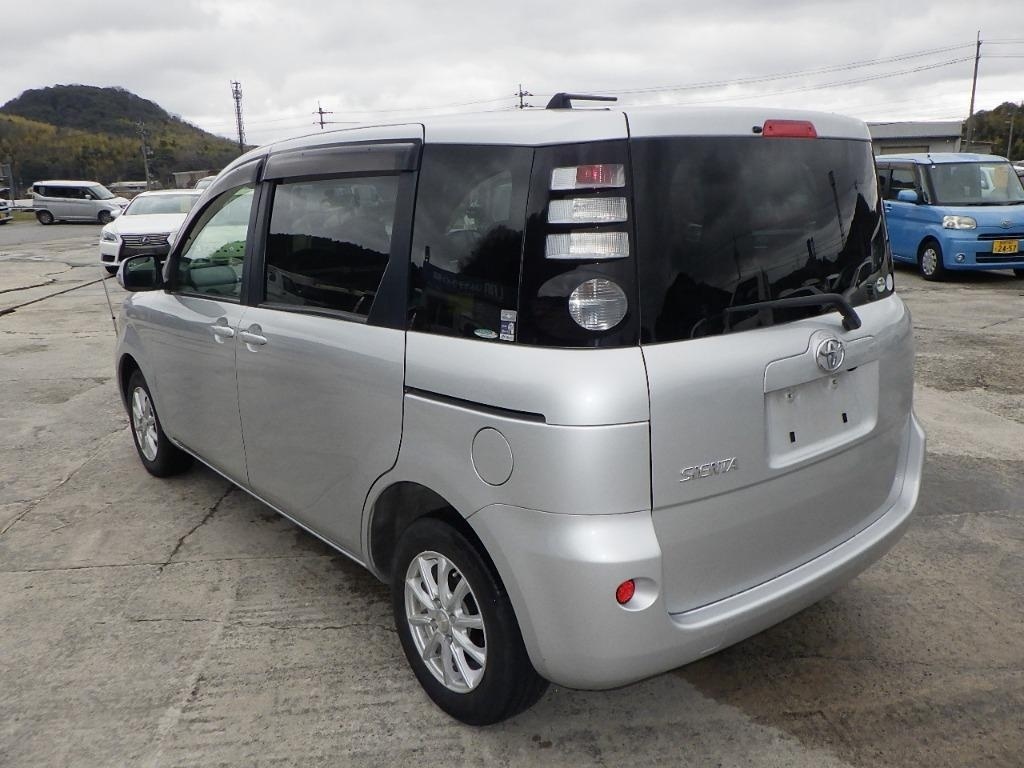 TOYOTA SIENTA