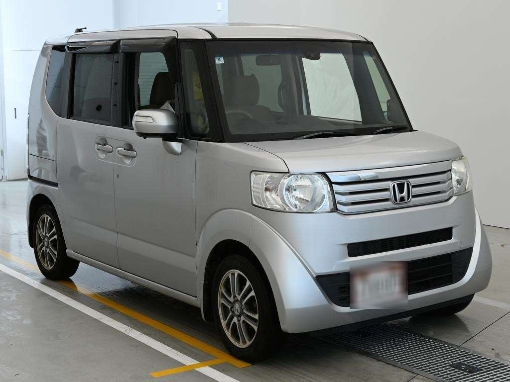 HONDA N-BOX