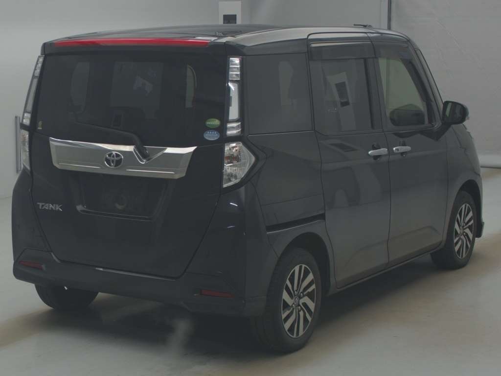 TOYOTA TANK