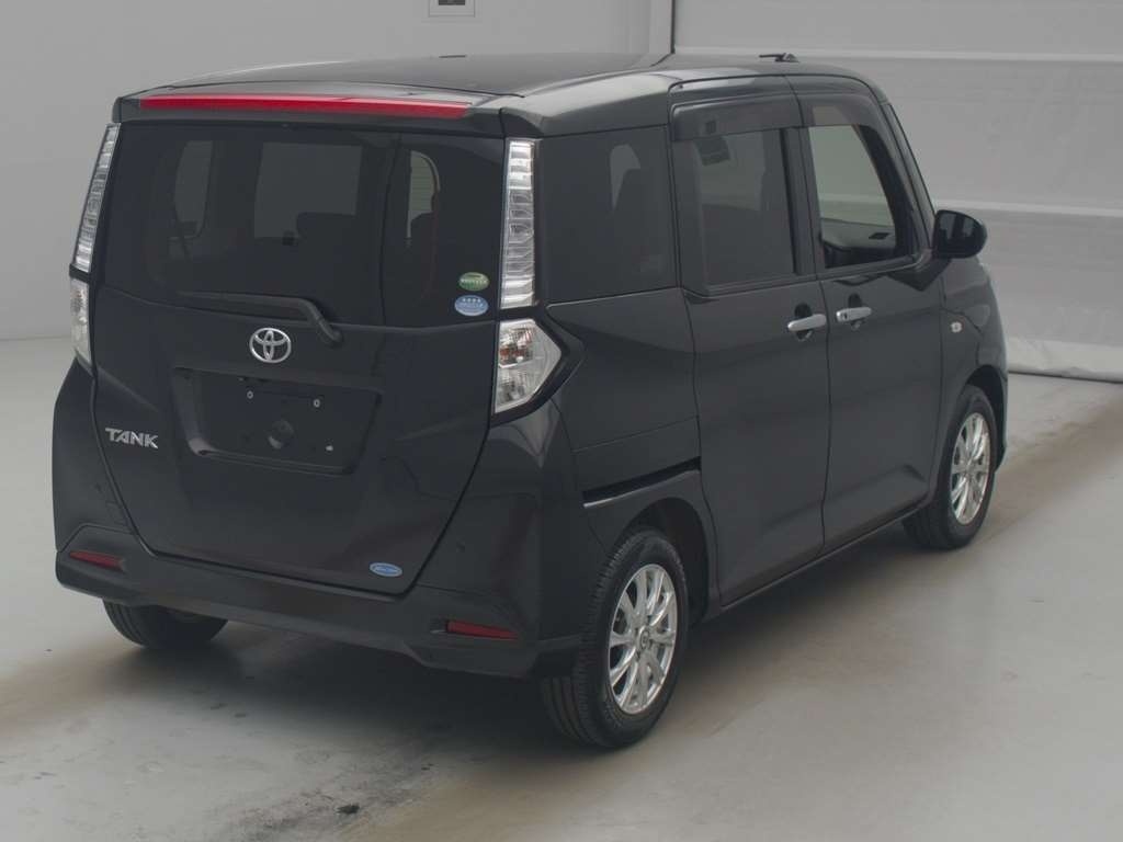 TOYOTA TANK
