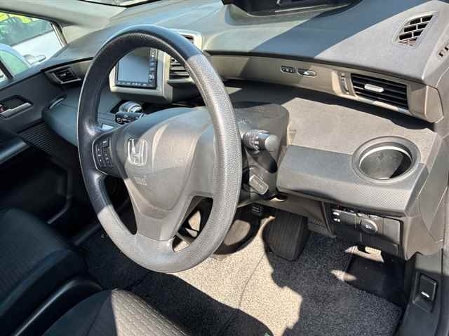 HONDA FREED SPIKE