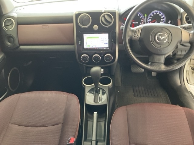 MAZDA VERISA