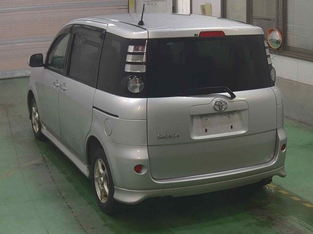 TOYOTA SIENTA
