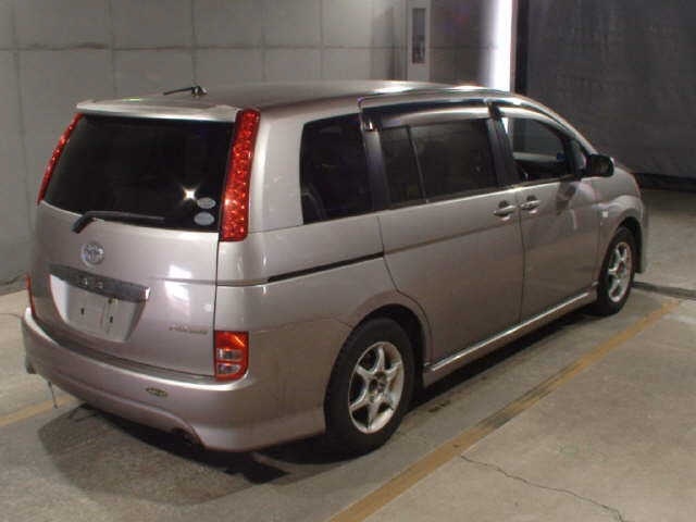 TOYOTA ISIS