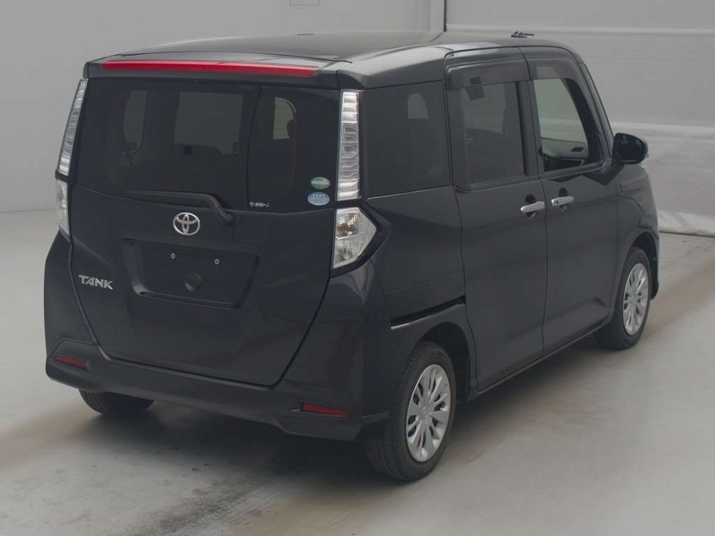 TOYOTA TANK