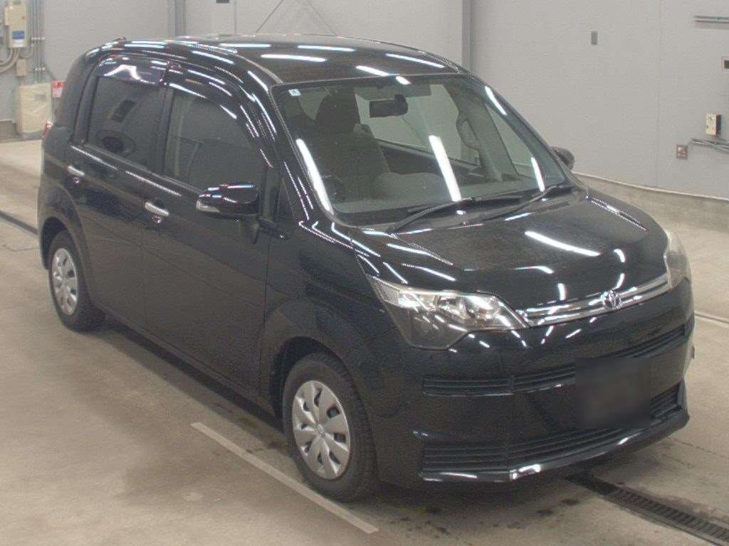 TOYOTA SPADE