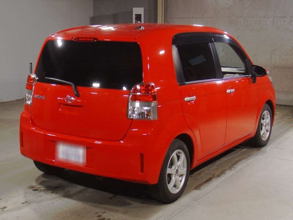 TOYOTA SPADE