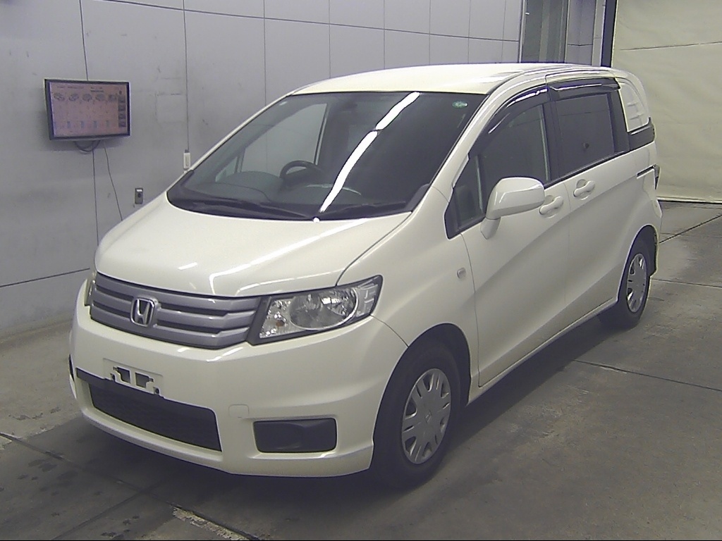 HONDA FREED SPIKE