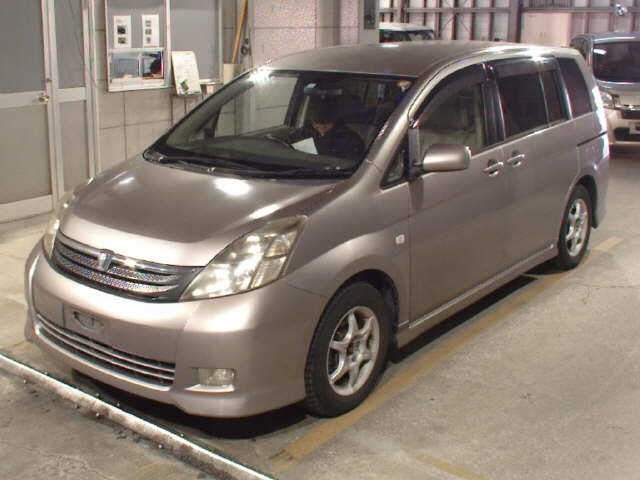 TOYOTA ISIS