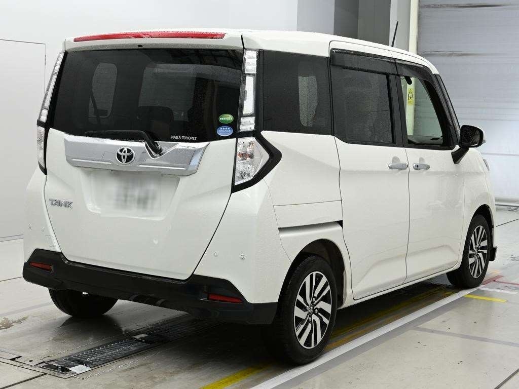 TOYOTA TANK