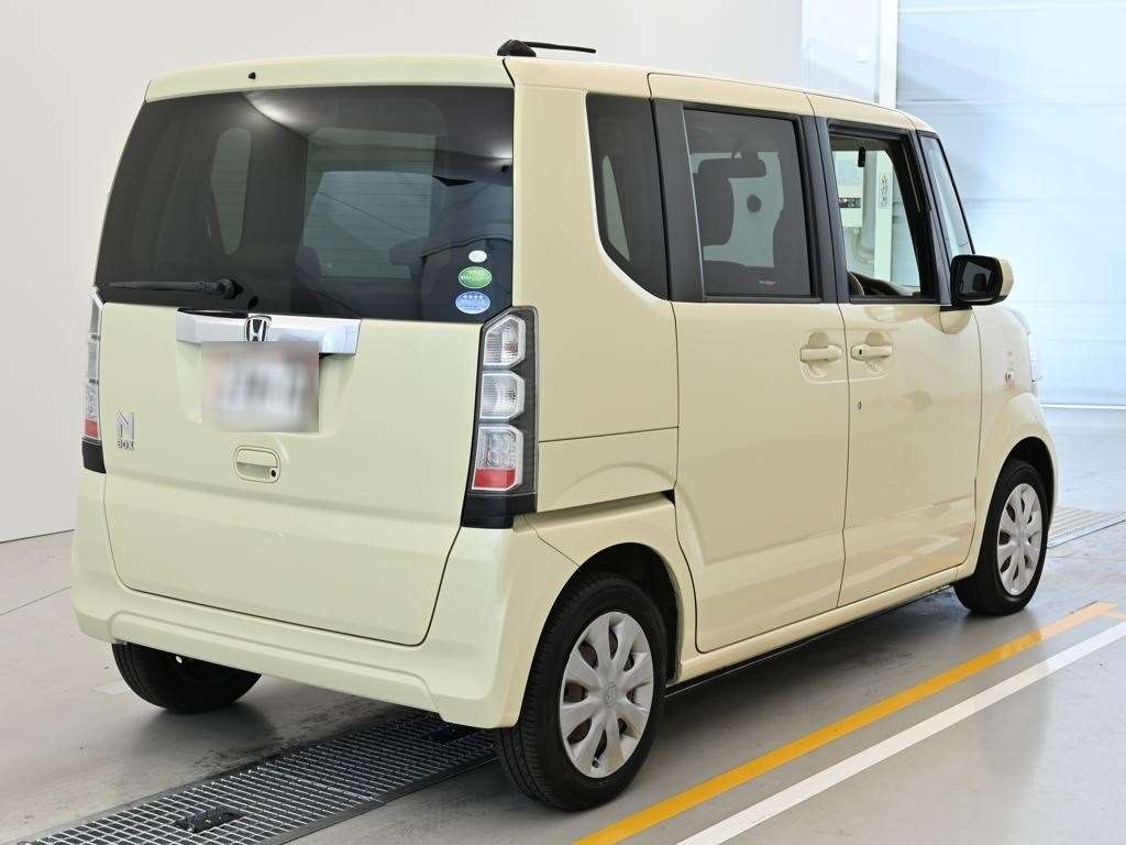 HONDA N-BOX
