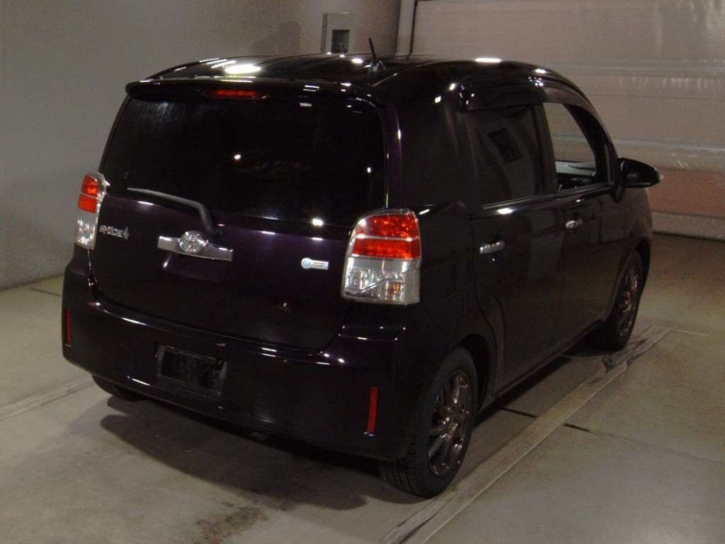 TOYOTA SPADE