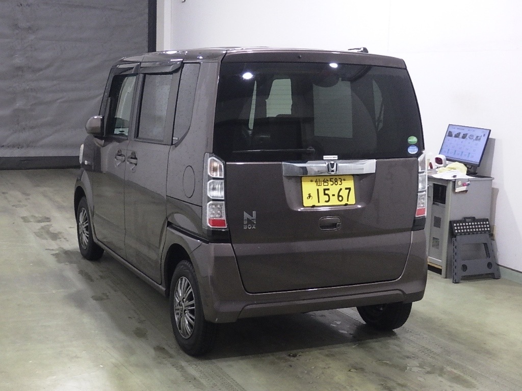 HONDA N-BOX