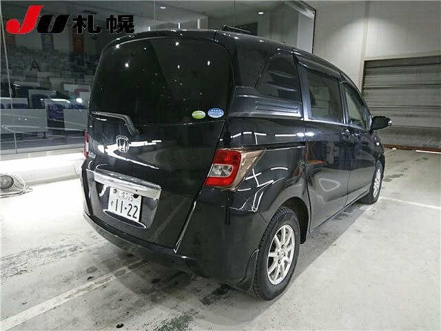 HONDA FREED SPIKE