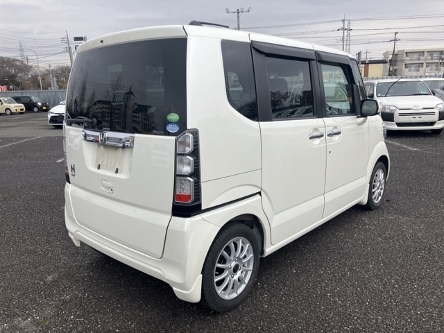 HONDA N-BOX