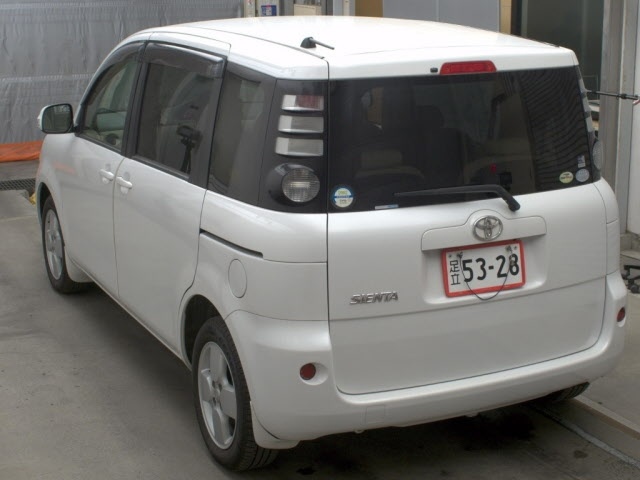 TOYOTA SIENTA