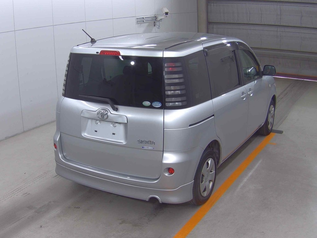 TOYOTA SIENTA