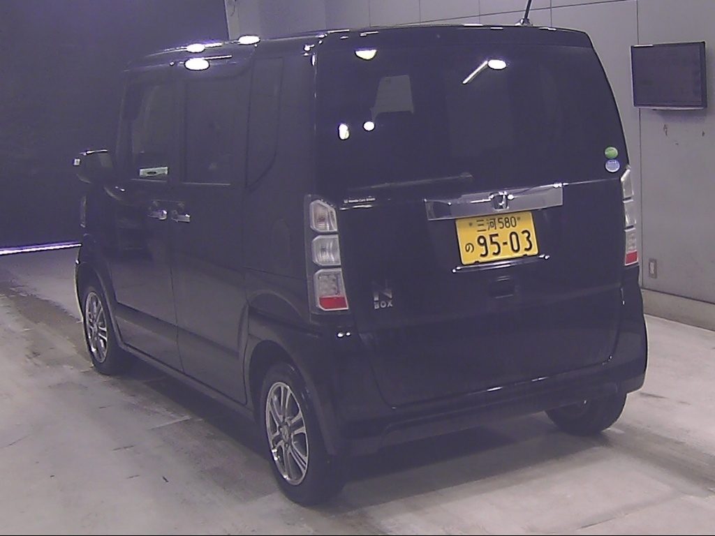 HONDA N-BOX