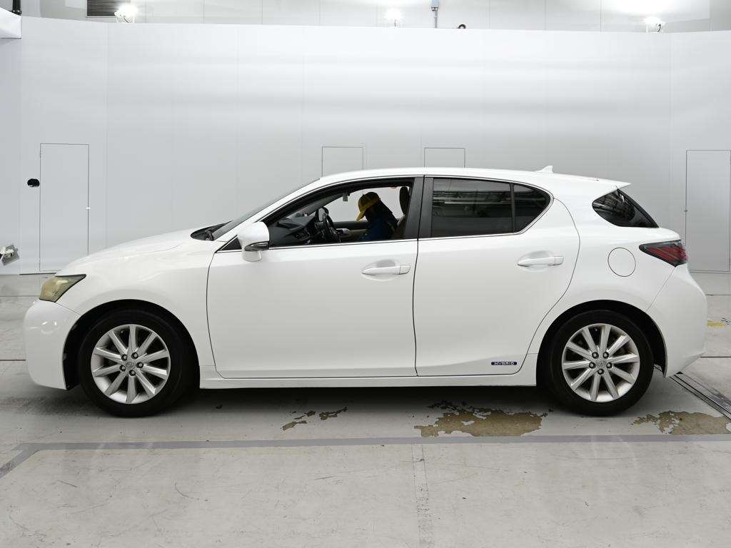 LEXUS CT200H