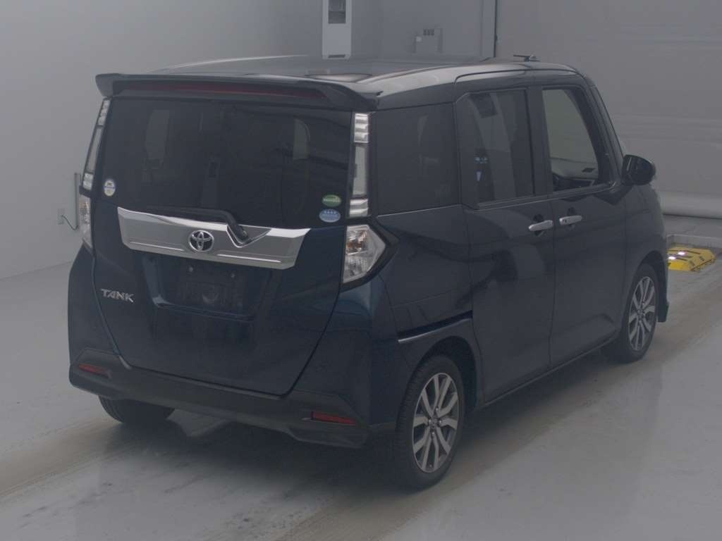 TOYOTA TANK