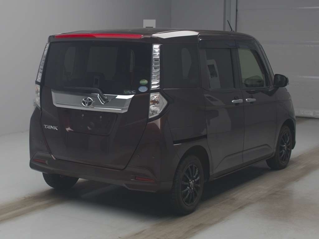 TOYOTA TANK