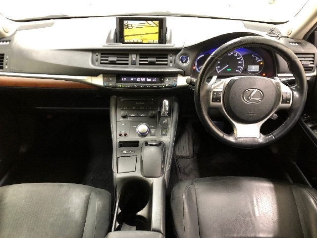 LEXUS CT200H