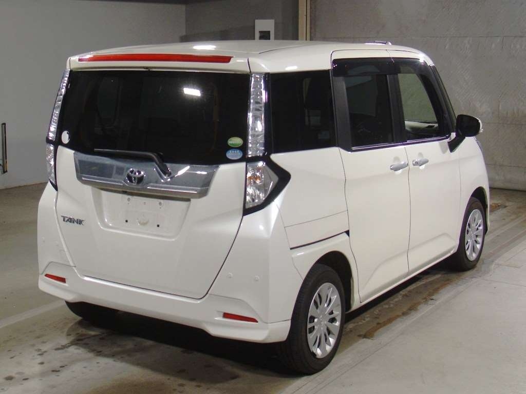 TOYOTA TANK
