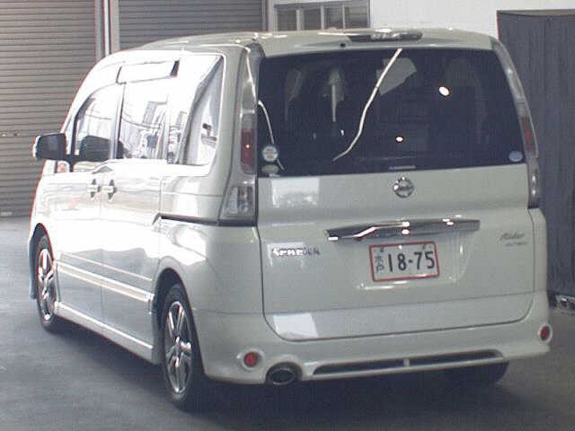 NISSAN SERENA