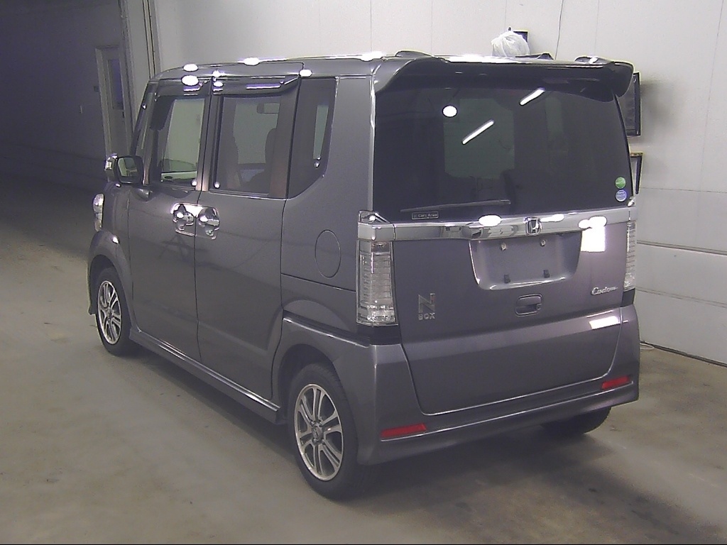 HONDA N-BOX