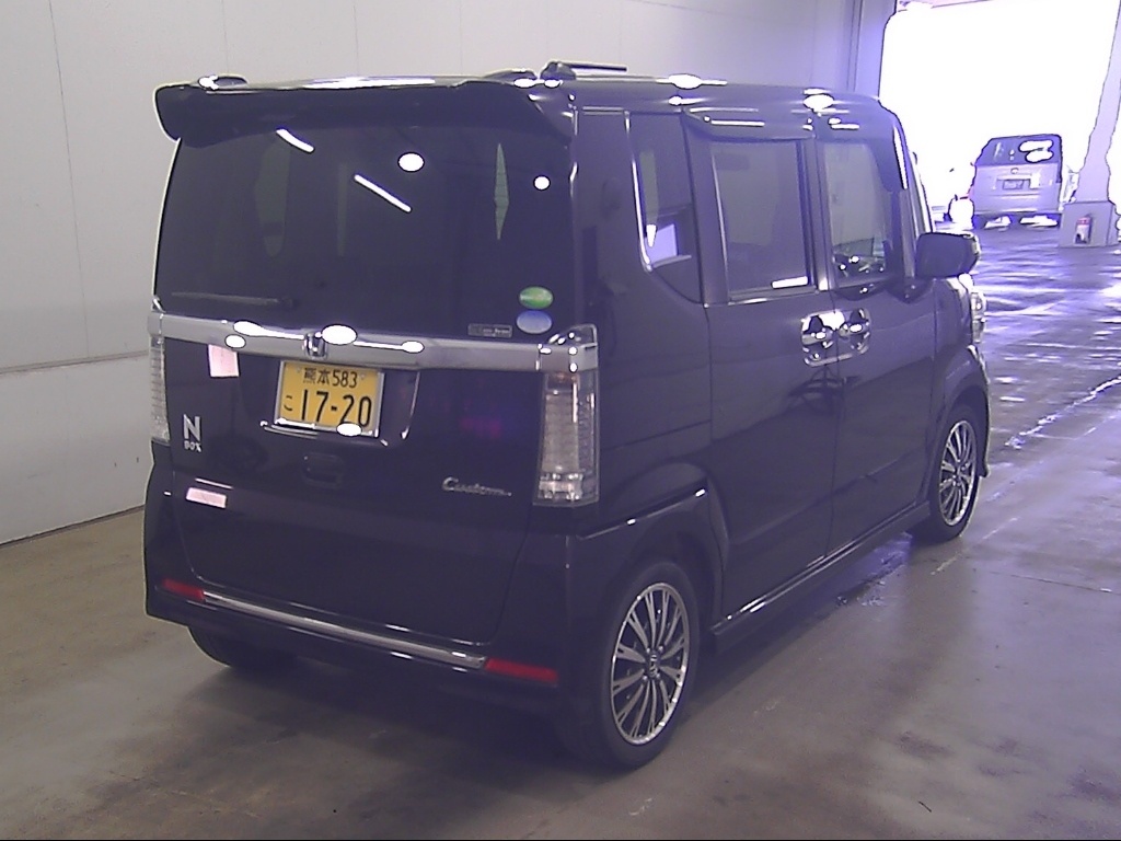HONDA N-BOX