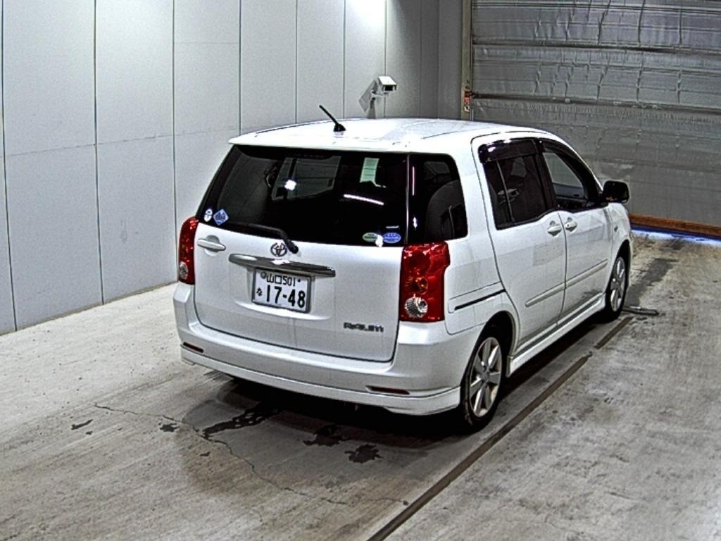 TOYOTA RAUM